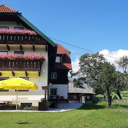 Fruhstuckspension Bischof I D Wiesen Sankt Peter am Kammersberg 외부 사진